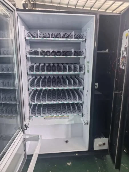 Interior de la máquina abierta con bandejas de espirales